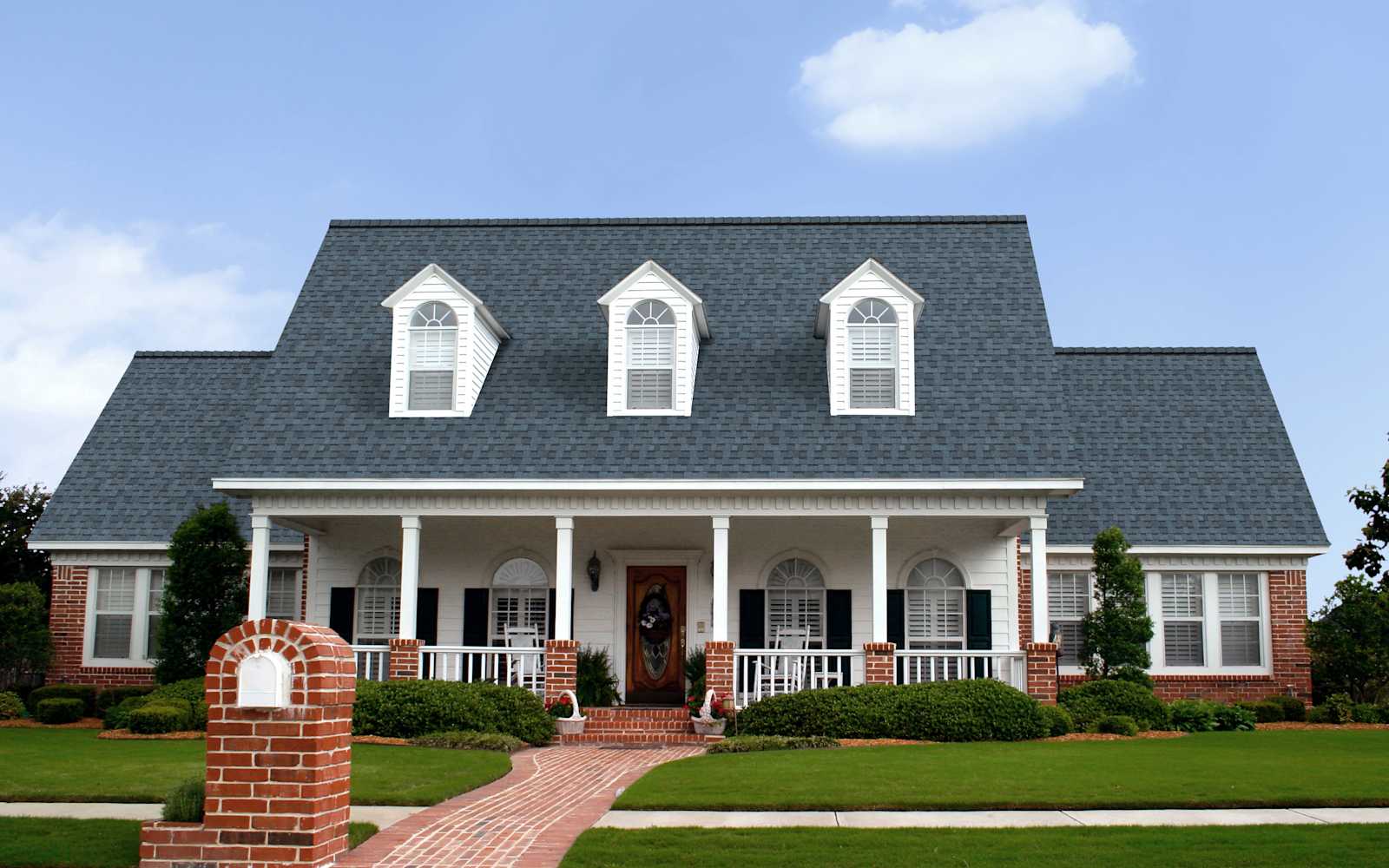 Home with Owens Corning Duration Harbor Blue roof